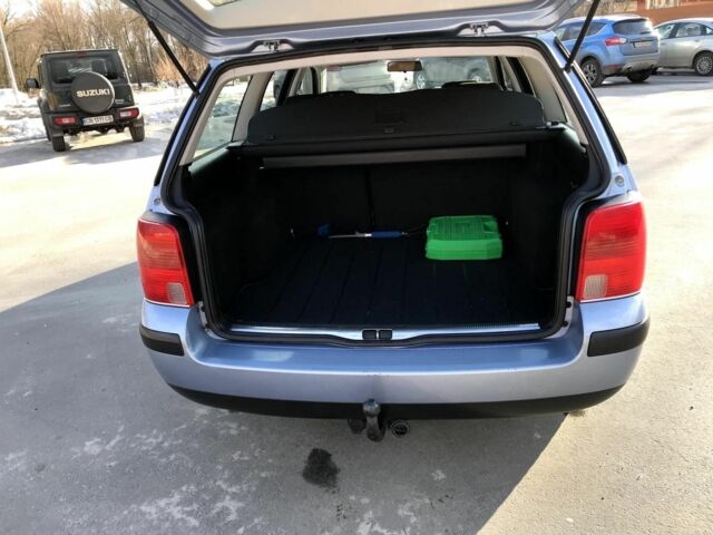 Синій Фольксваген Пассат Варіант, об'ємом двигуна 1.8 л та пробігом 250 тис. км за 3500 $, фото 7 на Automoto.ua