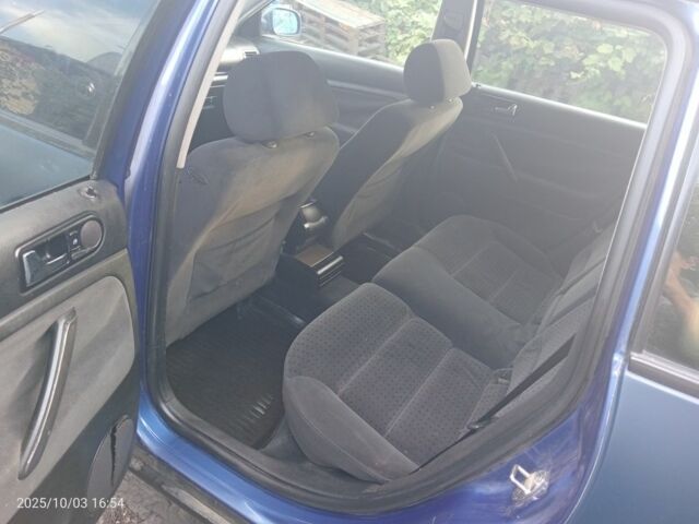 Фольксваген Пассат Вариант 1998 в Синельниковом на Automoto.ua Синий Фольксваген Пассат Вариант, объемом двигателя 0 л и пробегом 30 тыс. км за 3500 $, фото 4 на Automoto.ua