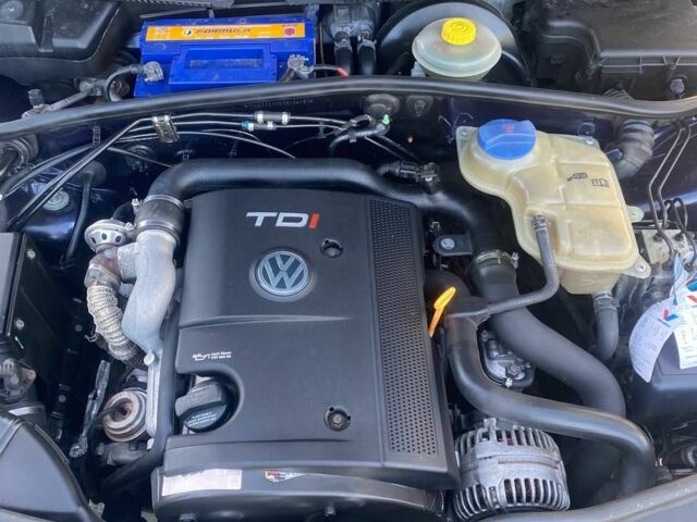 Синій Фольксваген Пассат Варіант, об'ємом двигуна 2 л та пробігом 380 тис. км за 2602 $, фото 1 на Automoto.ua