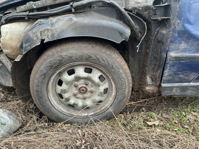 Синий Фольксваген Пассат Вариант, объемом двигателя 1.9 л и пробегом 389 тыс. км за 800 $, фото 3 на Automoto.ua