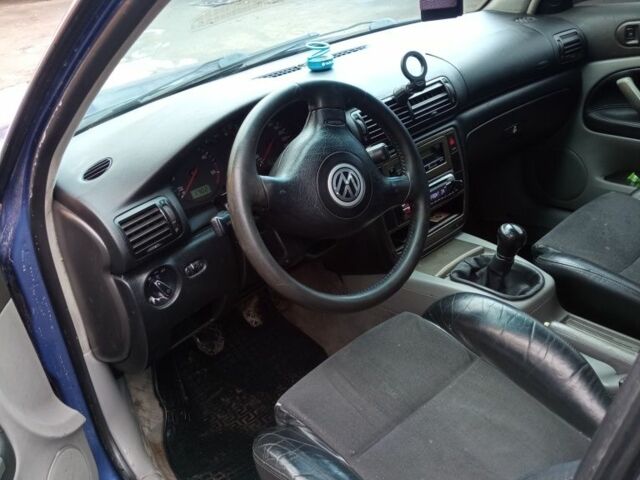 Синий Фольксваген Пассат Вариант, объемом двигателя 1.9 л и пробегом 400 тыс. км за 3650 $, фото 7 на Automoto.ua