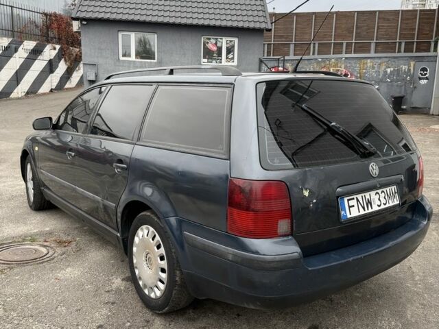 Синій Фольксваген Пассат Варіант, об'ємом двигуна 1.6 л та пробігом 1 тис. км за 1500 $, фото 3 на Automoto.ua