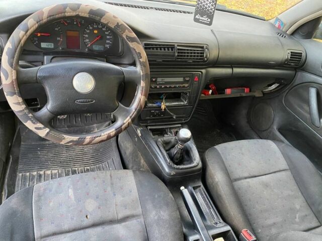Фольксваген Пассат Вариант 1999 в Никополе на Automoto.ua Синий Фольксваген Пассат Вариант, объемом двигателя 1.9 л и пробегом 350 тыс. км за 1499 $, фото 12 на Automoto.ua