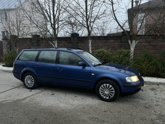 Синий Фольксваген Пассат Вариант, объемом двигателя 1.9 л и пробегом 400 тыс. км за 1899 $, фото 2 на Automoto.ua