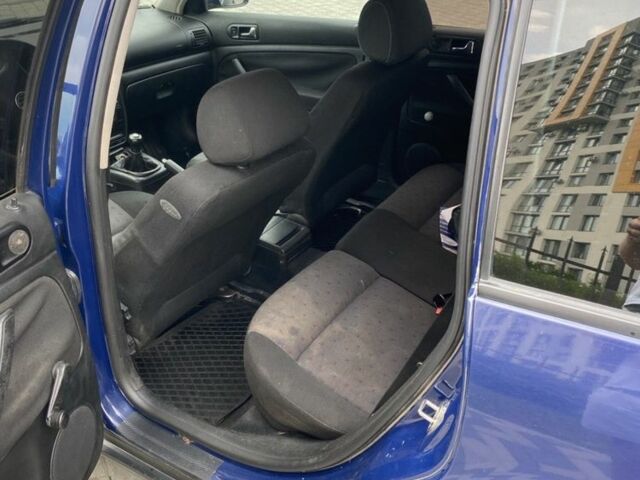 Синий Фольксваген Пассат Вариант, объемом двигателя 1.6 л и пробегом 320 тыс. км за 3150 $, фото 5 на Automoto.ua