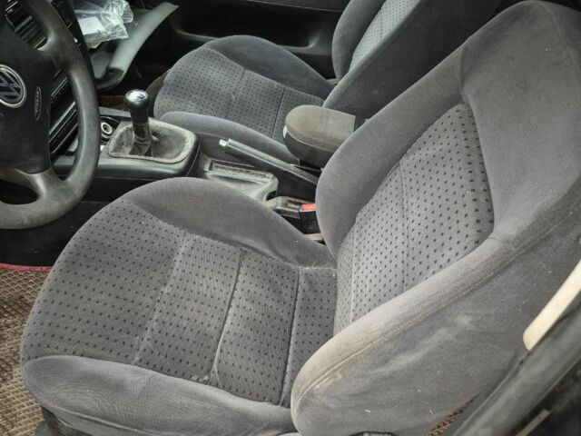 Синий Фольксваген Пассат Вариант, объемом двигателя 0 л и пробегом 300 тыс. км за 650 $, фото 3 на Automoto.ua