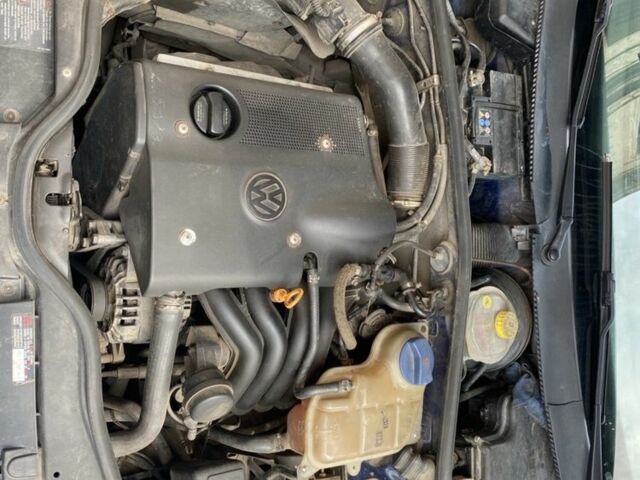 Синий Фольксваген Пассат Вариант, объемом двигателя 1.6 л и пробегом 320 тыс. км за 3150 $, фото 10 на Automoto.ua