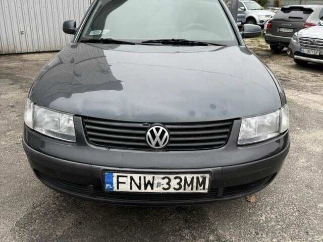 Синій Фольксваген Пассат Варіант, об'ємом двигуна 1.6 л та пробігом 1 тис. км за 1500 $, фото 1 на Automoto.ua