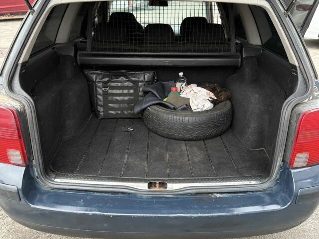 Синій Фольксваген Пассат Варіант, об'ємом двигуна 1.6 л та пробігом 1 тис. км за 1500 $, фото 7 на Automoto.ua