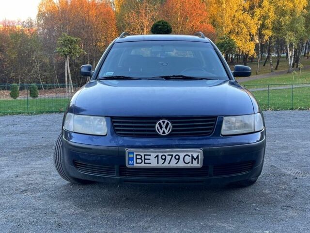 Синій Фольксваген Пассат Варіант, об'ємом двигуна 1.6 л та пробігом 279 тис. км за 2699 $, фото 1 на Automoto.ua