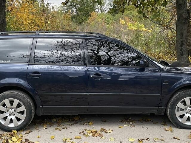 Фольксваген Пассат Вариант 1999 в Каменце-Подольском на Automoto.ua Синий Фольксваген Пассат Вариант, объемом двигателя 1.9 л и пробегом 320 тыс. км за 2300 $, фото 7 на Automoto.ua
