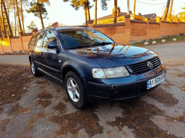 Синій Фольксваген Пассат Варіант, об'ємом двигуна 1.6 л та пробігом 330 тис. км за 2700 $, фото 4 на Automoto.ua