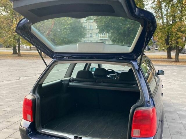 Синий Фольксваген Пассат Вариант, объемом двигателя 1.9 л и пробегом 312 тыс. км за 3700 $, фото 7 на Automoto.ua