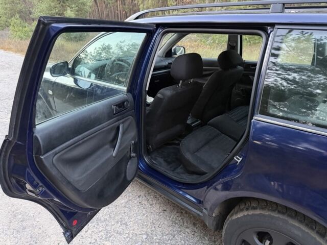 Синий Фольксваген Пассат Вариант, объемом двигателя 1.9 л и пробегом 285 тыс. км за 3950 $, фото 9 на Automoto.ua