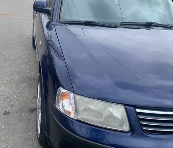 Синий Фольксваген Пассат Вариант, объемом двигателя 1.6 л и пробегом 351 тыс. км за 3400 $, фото 5 на Automoto.ua