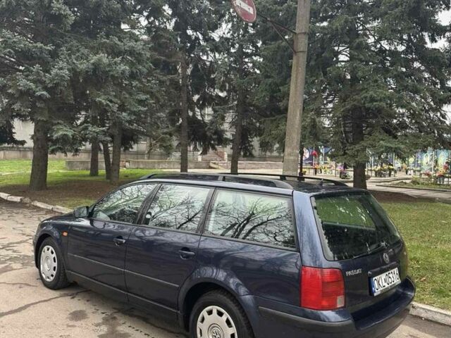 Синій Фольксваген Пассат Варіант, об'ємом двигуна 0 л та пробігом 200 тис. км за 2250 $, фото 5 на Automoto.ua