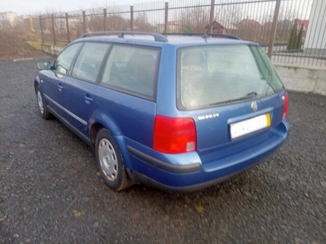 Синий Фольксваген Пассат Вариант, объемом двигателя 0 л и пробегом 255 тыс. км за 2500 $, фото 5 на Automoto.ua