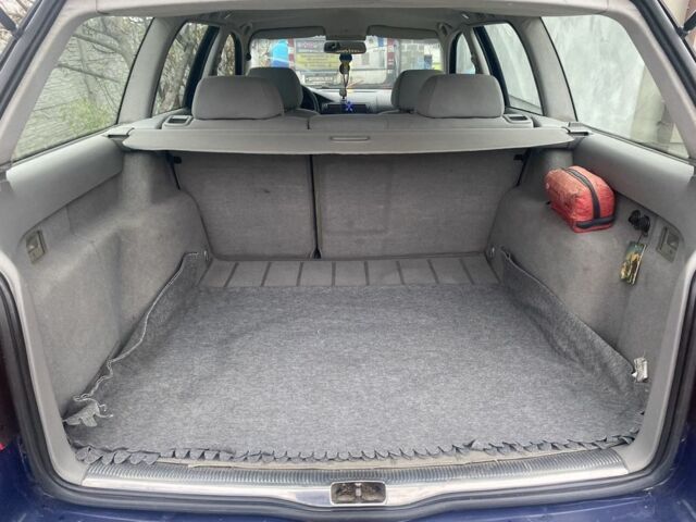 Синий Фольксваген Пассат Вариант, объемом двигателя 1.9 л и пробегом 440 тыс. км за 4400 $, фото 9 на Automoto.ua