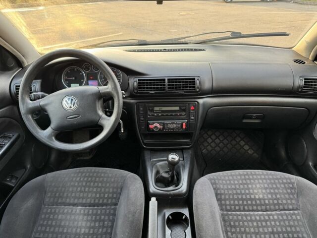 Синій Фольксваген Пассат Варіант, об'ємом двигуна 1.9 л та пробігом 400 тис. км за 3650 $, фото 17 на Automoto.ua