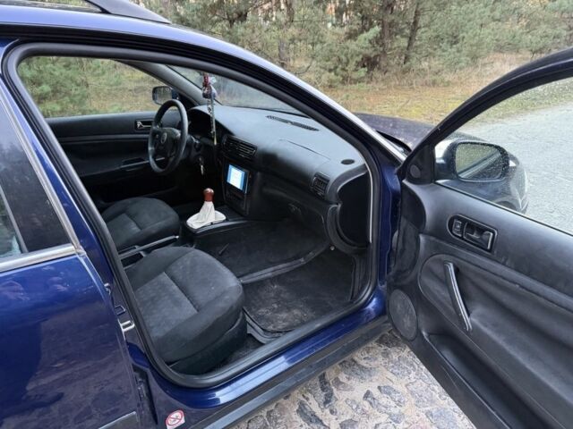 Синий Фольксваген Пассат Вариант, объемом двигателя 1.9 л и пробегом 285 тыс. км за 3950 $, фото 10 на Automoto.ua