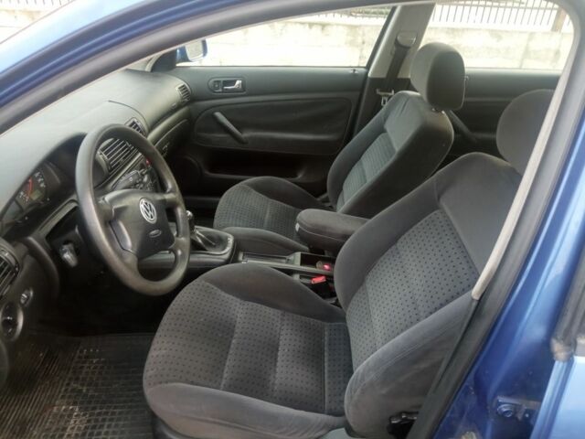 Синий Фольксваген Пассат Вариант, объемом двигателя 0 л и пробегом 255 тыс. км за 2500 $, фото 6 на Automoto.ua