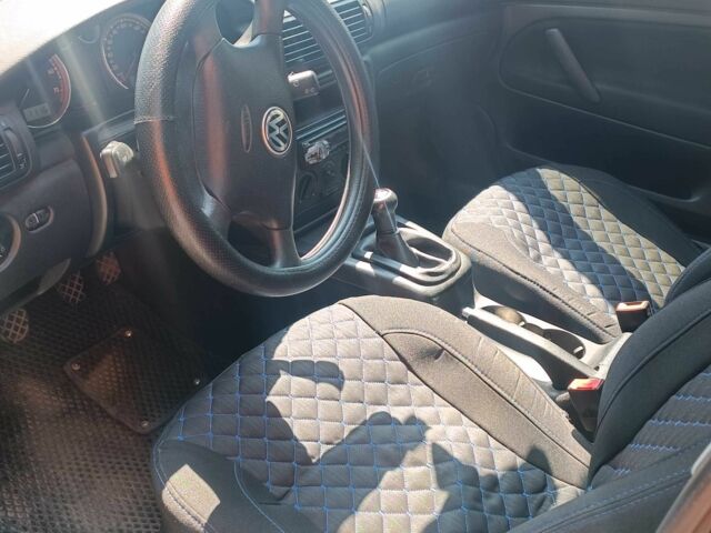 Синий Фольксваген Пассат Вариант, объемом двигателя 1.6 л и пробегом 330 тыс. км за 4969 $, фото 4 на Automoto.ua