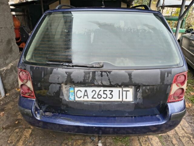 Синий Фольксваген Пассат Вариант, объемом двигателя 1.9 л и пробегом 431 тыс. км за 3700 $, фото 4 на Automoto.ua