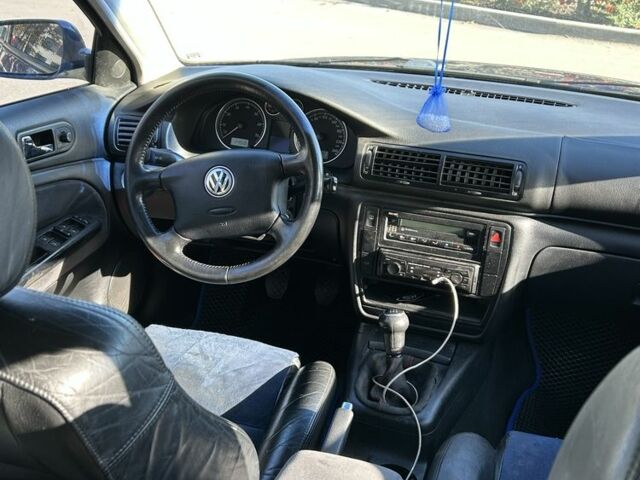 Фольксваген Пассат Вариант 2001 в Бородянке на Automoto.ua Синий Фольксваген Пассат Вариант, объемом двигателя 2 л и пробегом 470 тыс. км за 3450 $, фото 16 на Automoto.ua