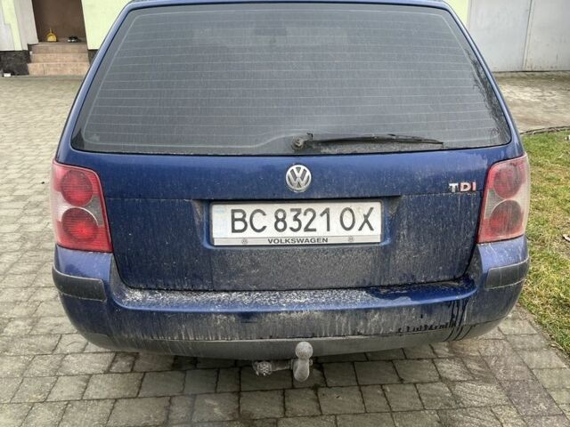 Синій Фольксваген Пассат Варіант, об'ємом двигуна 1.9 л та пробігом 300 тис. км за 2137 $, фото 1 на Automoto.ua