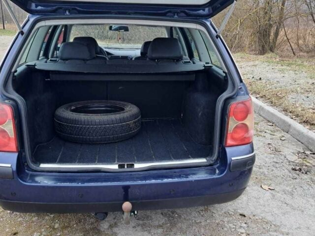 Синий Фольксваген Пассат Вариант, объемом двигателя 1.6 л и пробегом 270 тыс. км за 4100 $, фото 14 на Automoto.ua