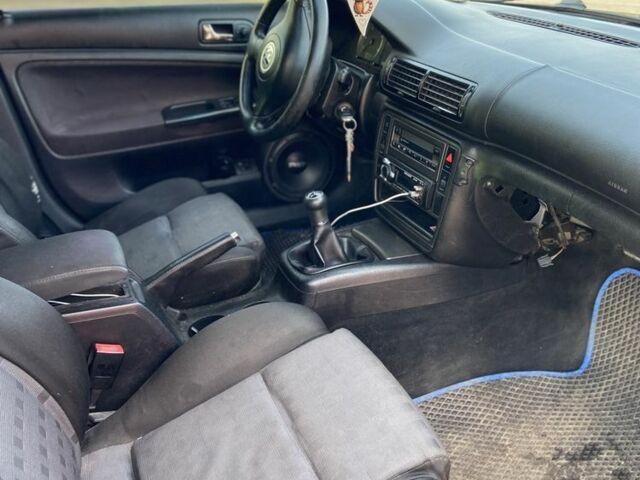 Синий Фольксваген Пассат Вариант, объемом двигателя 1.9 л и пробегом 404 тыс. км за 3900 $, фото 11 на Automoto.ua