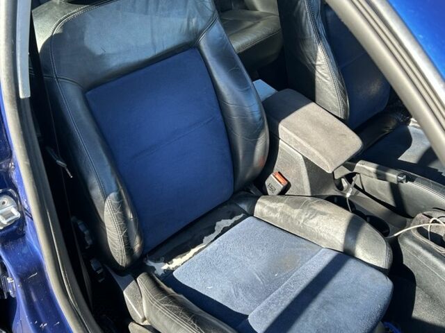 Фольксваген Пассат Вариант 2001 в Бородянке на Automoto.ua Синий Фольксваген Пассат Вариант, объемом двигателя 2 л и пробегом 470 тыс. км за 3450 $, фото 14 на Automoto.ua