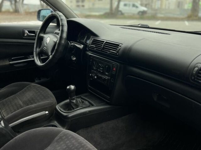 Синий Фольксваген Пассат Вариант, объемом двигателя 1.9 л и пробегом 300 тыс. км за 2500 $, фото 7 на Automoto.ua