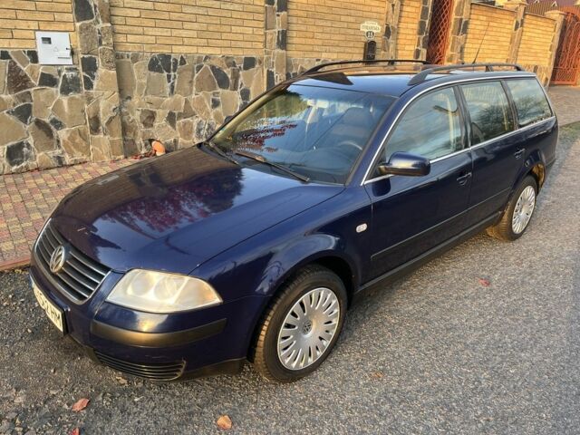 Синий Фольксваген Пассат Вариант, объемом двигателя 1.6 л и пробегом 268 тыс. км за 3600 $, фото 4 на Automoto.ua