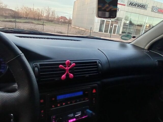 Синій Фольксваген Пассат Варіант, об'ємом двигуна 1.6 л та пробігом 172 тис. км за 4700 $, фото 4 на Automoto.ua