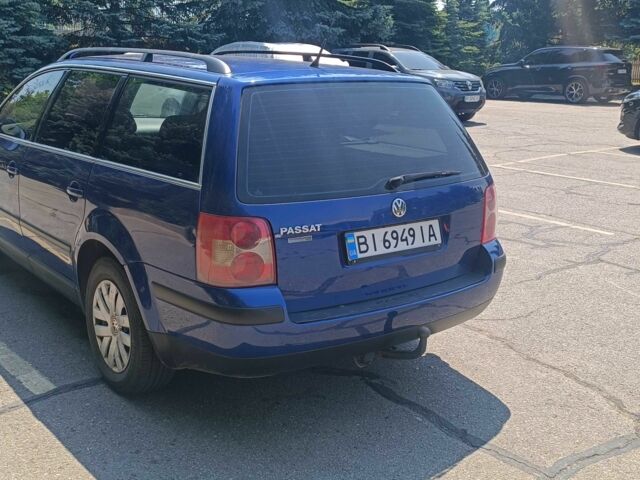 Синий Фольксваген Пассат Вариант, объемом двигателя 1.6 л и пробегом 330 тыс. км за 4969 $, фото 3 на Automoto.ua