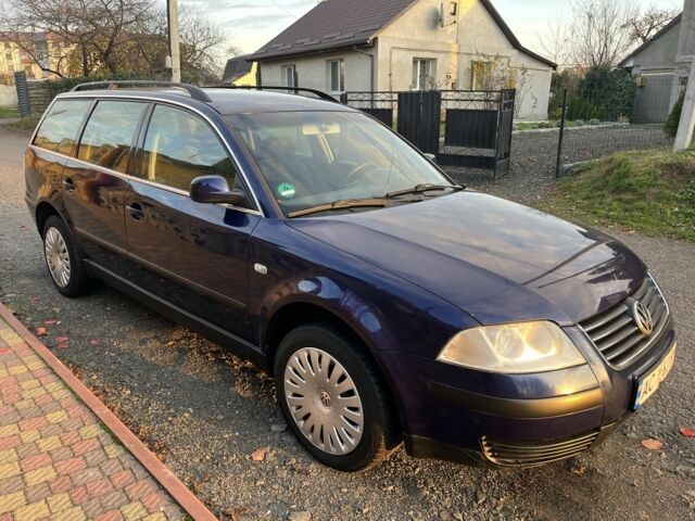 Синий Фольксваген Пассат Вариант, объемом двигателя 1.6 л и пробегом 268 тыс. км за 3600 $, фото 6 на Automoto.ua