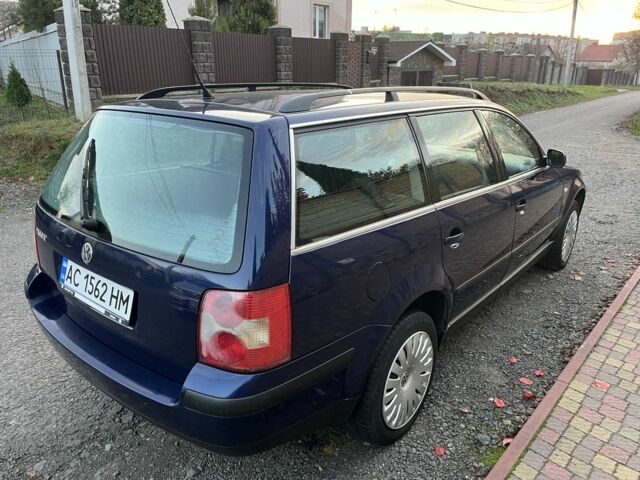 Синий Фольксваген Пассат Вариант, объемом двигателя 1.6 л и пробегом 268 тыс. км за 3600 $, фото 3 на Automoto.ua