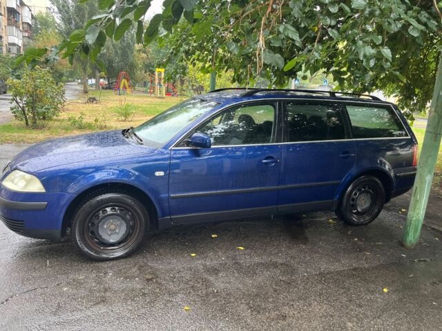 Синий Фольксваген Пассат Вариант, объемом двигателя 1.9 л и пробегом 270 тыс. км за 3900 $, фото 3 на Automoto.ua