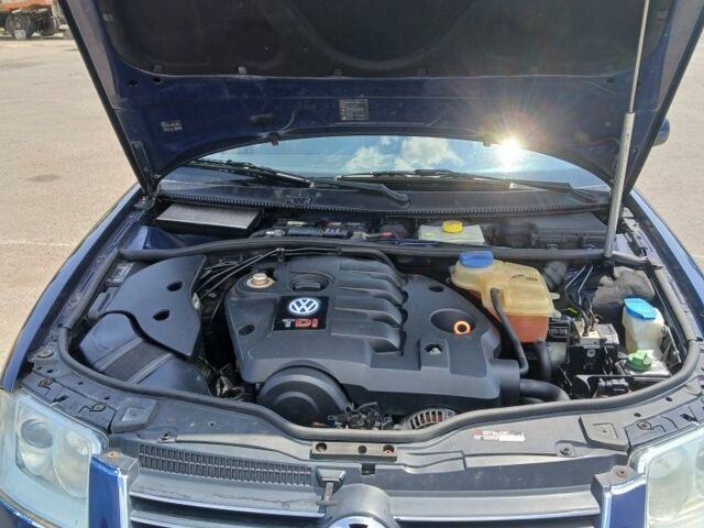 Синий Фольксваген Пассат Вариант, объемом двигателя 9 л и пробегом 355 тыс. км за 2550 $, фото 14 на Automoto.ua