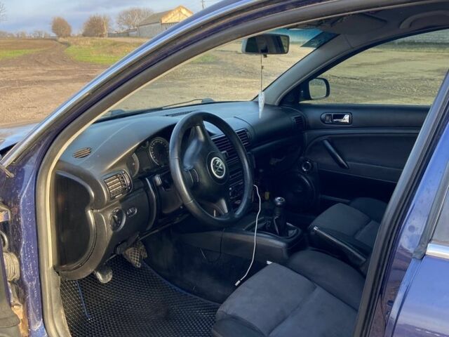 Синий Фольксваген Пассат Вариант, объемом двигателя 1.9 л и пробегом 404 тыс. км за 3900 $, фото 4 на Automoto.ua