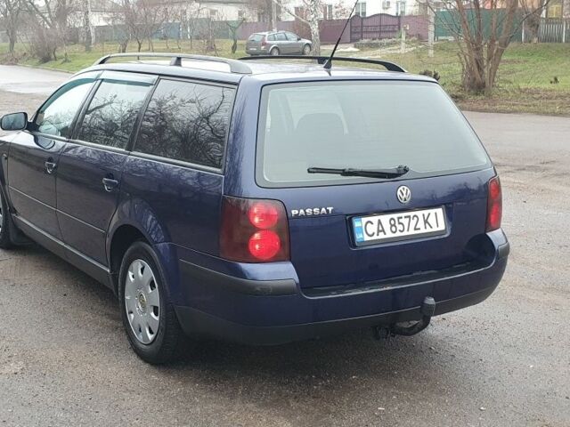 Синий Фольксваген Пассат Вариант, объемом двигателя 1.6 л и пробегом 290 тыс. км за 4250 $, фото 4 на Automoto.ua