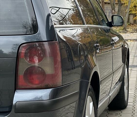 Синій Фольксваген Пассат Варіант, об'ємом двигуна 1.9 л та пробігом 410 тис. км за 4900 $, фото 16 на Automoto.ua