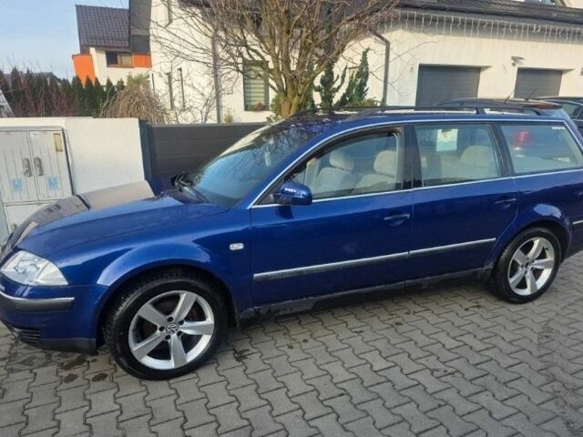 Синий Фольксваген Пассат Вариант, объемом двигателя 1.9 л и пробегом 310 тыс. км за 1548 $, фото 1 на Automoto.ua