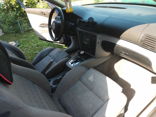 Синій Фольксваген Пассат Варіант, об'ємом двигуна 0 л та пробігом 509 тис. км за 1900 $, фото 4 на Automoto.ua