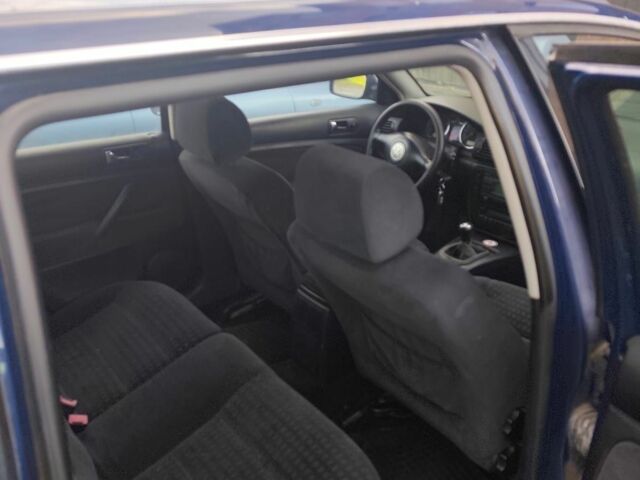 Синій Фольксваген Пассат Варіант, об'ємом двигуна 0 л та пробігом 310 тис. км за 2700 $, фото 6 на Automoto.ua