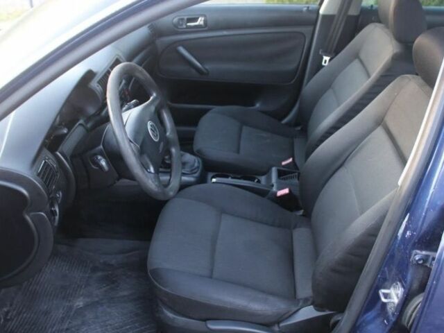 Синий Фольксваген Пассат Вариант, объемом двигателя 0 л и пробегом 302 тыс. км за 1800 $, фото 7 на Automoto.ua