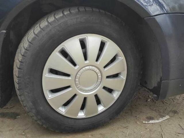 Фольксваген Пассат Варіант 2002 у Сумах на Automoto.ua Синій Фольксваген Пассат Варіант, об'ємом двигуна 1.9 л та пробігом 311 тис. км за 4700 $, фото 11 на Automoto.ua