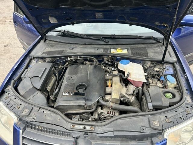 Синій Фольксваген Пассат Варіант, об'ємом двигуна 1.8 л та пробігом 370 тис. км за 3009 $, фото 16 на Automoto.ua