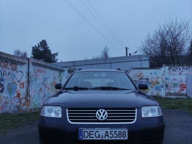 Синий Фольксваген Пассат Вариант, объемом двигателя 1.9 л и пробегом 292 тыс. км за 2399 $, фото 2 на Automoto.ua